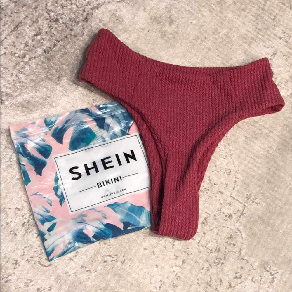 👙 NWT SHEIN Bikini Bottoms